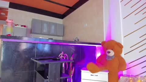 ...  ... online show from 02.03.25