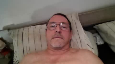 Snapshot of martinb62 chatting on 10.24.25 Hotguy61 online show from 10.24.25