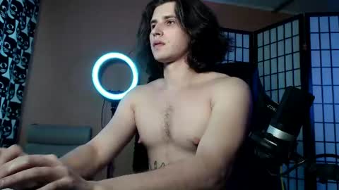 Snapshot of martinlutar420 chatting on 06.18.26 Daddy Marty online show from 06.18.26