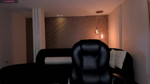 Martinna Bonnet online show from 12.16.24