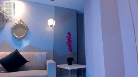 Martinna Bonnet online show from 01.23.25