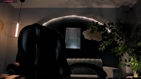 Martinna Bonnet online show from 02.09.25