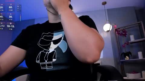 Martinna Bonnet online show from 09.10.25