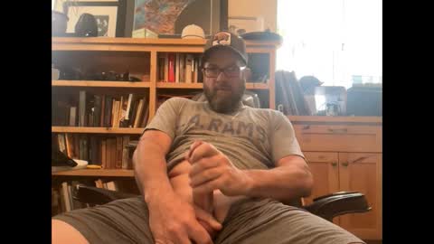 Snapshot of martinstolcris chatting on 01.21.25 martinstolcris online show from 01.21.25