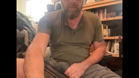 Snapshot of martinstolcris chatting on 02.03.25 martinstolcris online show from 02.03.25