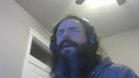 Snapshot of martlz chatting on 12.26.24 Martlz online show from 12.26.24