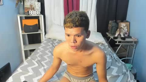 Snapshot of marvin_nextdoor69 chatting on 02.06.25 marvin_nextdoor69 online show from 02.06.25