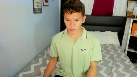 Snapshot of marvin_nextdoor69 chatting on 02.10.25 marvin_nextdoor69 online show from 02.10.25