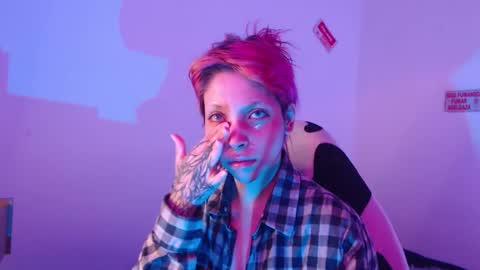                      100   online show from 10.28.25