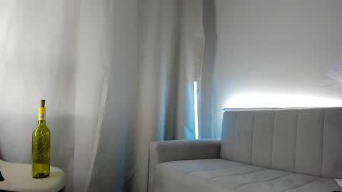 Snapshot of mary_julia chatting on 02.26.25 Julia online show from 02.26.25