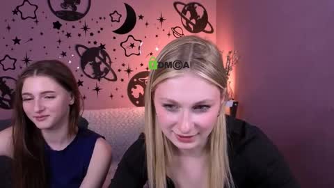 Snapshot of mary_meow_hot chatting on 05.06.26 Mary online show from 05.06.26