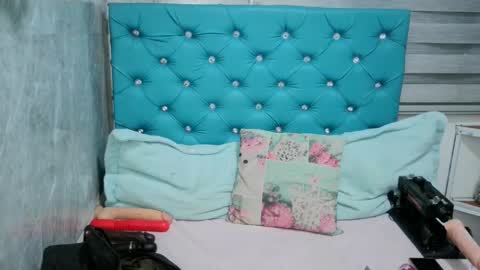 Snapshot of mary_mood_ chatting on 02.21.25 Mary Moon online show from 02.21.25