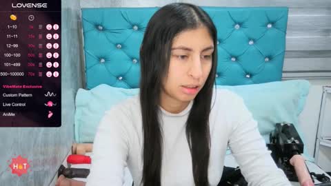 Snapshot of mary_mood_ chatting on 09.15.25 Mary Moon online show from 09.15.25