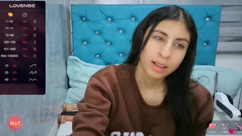 Snapshot of mary_mood_ chatting on 10.29.25 Mary Moon online show from 10.29.25