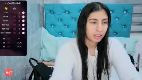 Snapshot of mary_mood_ chatting on 10.31.25 Mary Moon online show from 10.31.25