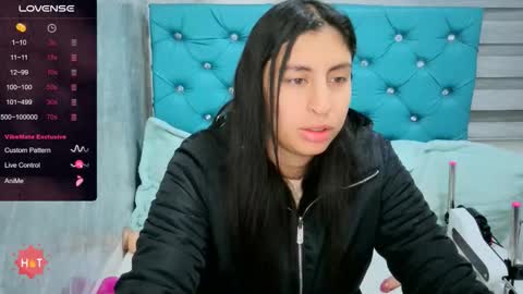 Snapshot of mary_mood_ chatting on 01.06.26 Mary Moon online show from 01.06.26