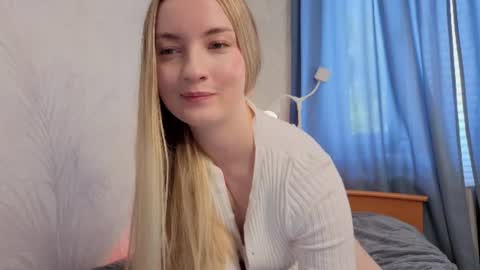 Snapshot of mary_rage chatting on 07.16.26 mary_rage online show from 07.16.26