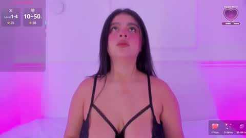 Snapshot of mary_suarez chatting on 10.01.25 Maria online show from 10.01.25