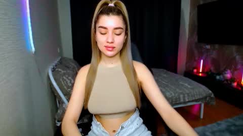 Snapshot of maryam_xs chatting on 03.18.26 maryam online show from 03.18.26