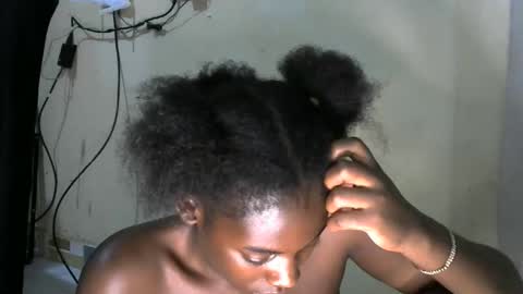 Mary online show from 11.04.25