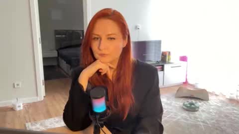 Snapshot of maryleesa chatting on 05.19.26 SirenVictoria online show from 05.19.26