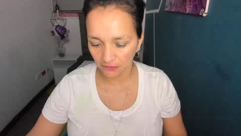 Snapshot of marylinmilf chatting on 12.20.24 Marylin online show from 12.20.24