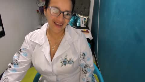 Snapshot of marylinmilf chatting on 12.27.24 Marylin online show from 12.27.24