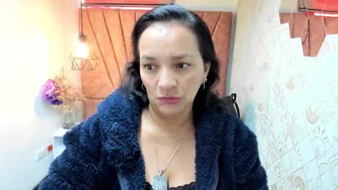 Snapshot of marylinmilf chatting on 12.03.25 Marylin online show from 12.03.25