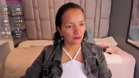 Snapshot of marylinmilf chatting on 07.14.26 Marylin online show from 07.14.26