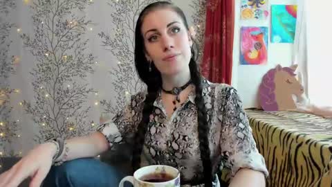 Mary Lou online show from 02.02.25