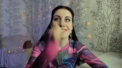 Mary Lou online show from 02.21.25