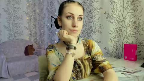 Mary Lou online show from 03.11.25