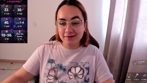 Dulce Maria online show from 12.05.25