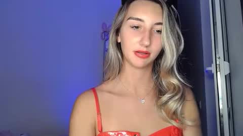 Snapshot of marywayne11 chatting on 11.09.25 marywayne11 online show from 11.09.25