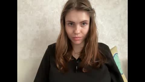 MaryYourr online show from 12.04.25