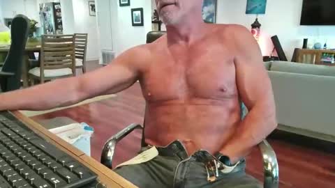 mascmuscle49 online show from 11.20.25