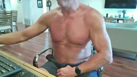 mascmuscle49 online show from 02.02.26