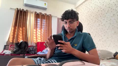 Mask Boy online show from 11.06.25