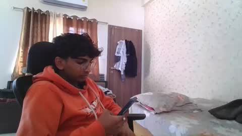 Mask Boy online show from 11.13.25