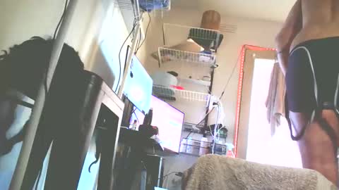 Snapshot of maskedfaggot chatting on 10.25.25 MASKEDFAGGOT online show from 10.25.25