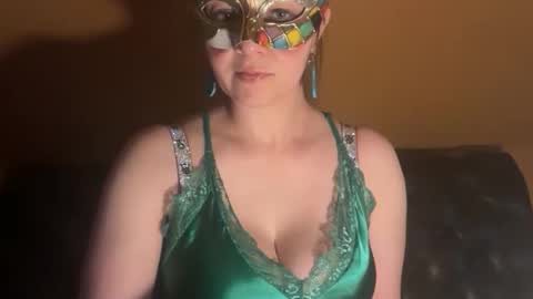Snapshot of maskedflirt3 chatting on 04.10.26 maskedflirt3 online show from 04.10.26