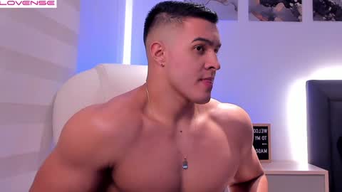 Mason Bennet online show from 01.12.25