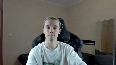 Snapshot of mason_warhol chatting on 12.13.24 Mason online show from 12.13.24