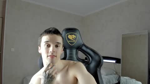 Snapshot of mason_warhol chatting on 02.10.25 Mason online show from 02.10.25