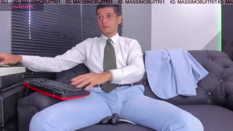 I am Massimo online show from 04.10.26