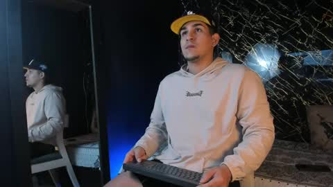 Snapshot of massimo_vidal chatting on 05.06.26 massimo_vidal online show from 05.06.26