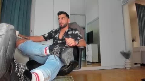 Snapshot of master9four chatting on 10.03.25 Matthew online show from 10.03.25