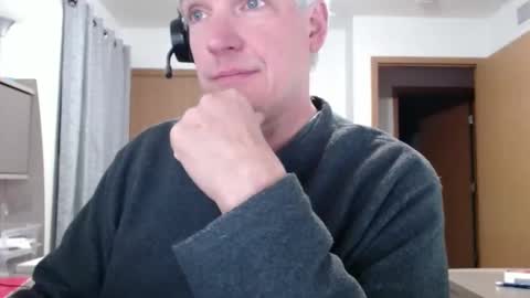 Snapshot of master_thorn chatting on 02.10.25 Master Thorn online show from 02.10.25