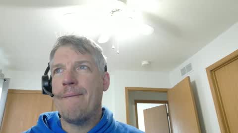 Snapshot of master_thorn chatting on 03.02.25 Master Thorn online show from 03.02.25