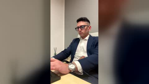 Snapshot of masterboss_fl chatting on 04.13.26 Master Boss online show from 04.13.26